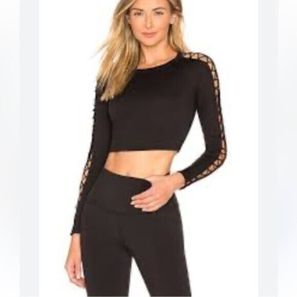 ALO Yoga Highline Fitted Crop Top with Unique Shoulder Design EUC S - Picture 10 of 13